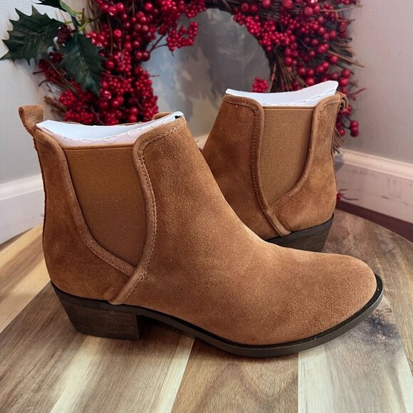 Isaac Mizrahi Live! Gloria Cognac Ankle Boots Women's Sz 8 Cognac Leather - Picture 1 of 10